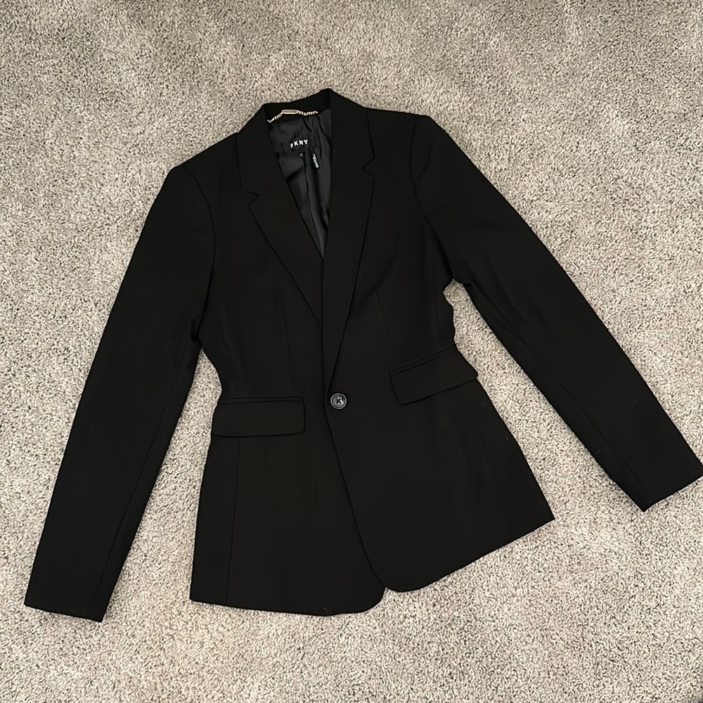 DKNY Women’s One Button Blazer